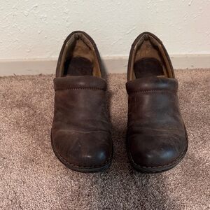 boc Women's Brown Leather Mules